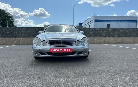 Mercedes-Benz E-Класс, 2002 год, 1 000 000 рублей, 2 фотография