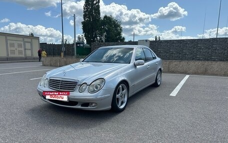 Mercedes-Benz E-Класс, 2002 год, 1 000 000 рублей, 3 фотография