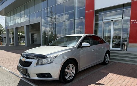 Chevrolet Cruze II, 2012 год, 670 000 рублей, 2 фотография