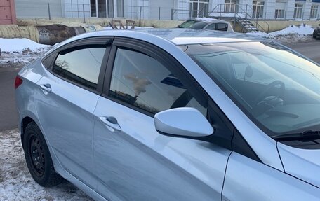 Hyundai Solaris II рестайлинг, 2012 год, 600 000 рублей, 3 фотография
