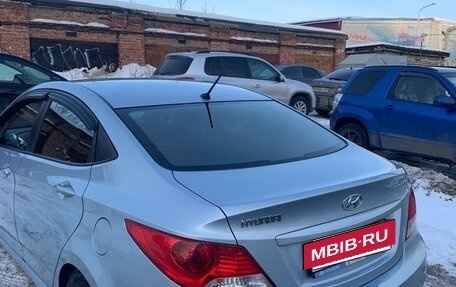 Hyundai Solaris II рестайлинг, 2012 год, 600 000 рублей, 2 фотография
