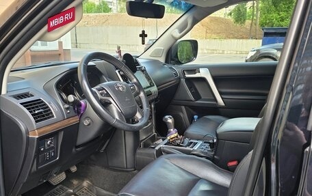 Toyota Land Cruiser Prado 150 рестайлинг 2, 2017 год, 5 250 000 рублей, 4 фотография