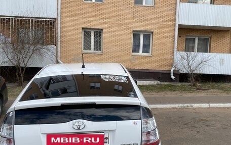 Toyota Prius, 2009 год, 670 000 рублей, 4 фотография