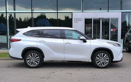 Toyota Highlander, 2025 год, 5 490 000 рублей, 4 фотография