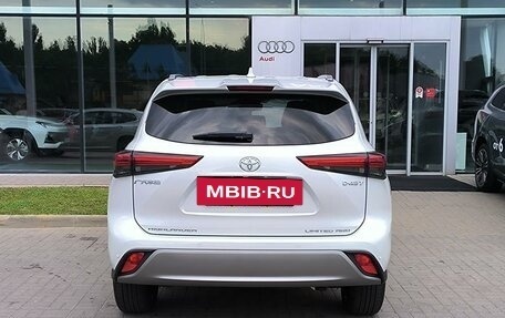 Toyota Highlander, 2025 год, 5 490 000 рублей, 6 фотография