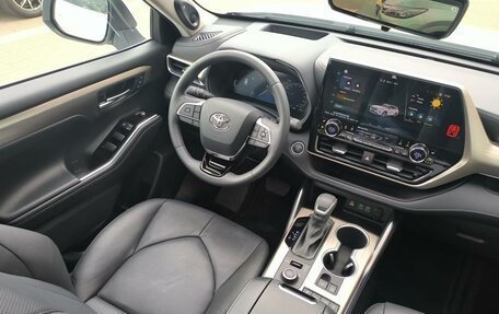 Toyota Highlander, 2025 год, 5 490 000 рублей, 19 фотография