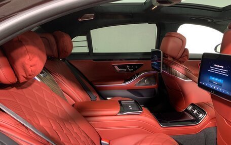 Mercedes-Benz S-Класс, 2024 год, 35 999 000 рублей, 23 фотография