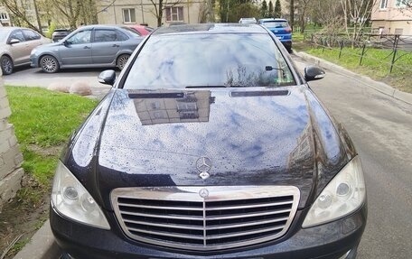 Mercedes-Benz S-Класс, 2009 год, 1 300 000 рублей, 1 фотография