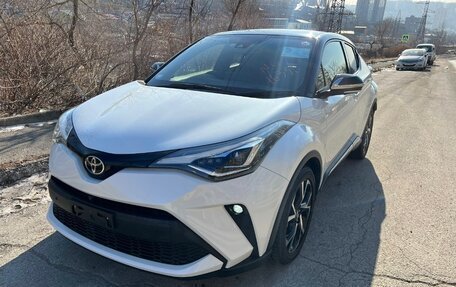 Toyota C-HR I рестайлинг, 2020 год, 2 500 000 рублей, 10 фотография