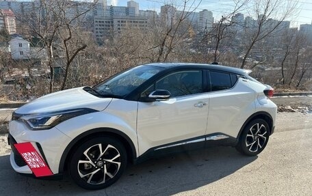 Toyota C-HR I рестайлинг, 2020 год, 2 500 000 рублей, 2 фотография