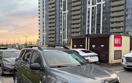 Renault Duster, 2022 год, 2 000 000 рублей, 8 фотография