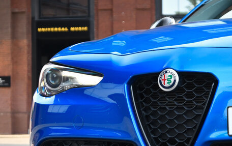 Alfa Romeo Giulia II, 2018 год, 2 350 000 рублей, 8 фотография