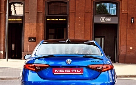Alfa Romeo Giulia II, 2018 год, 2 350 000 рублей, 16 фотография
