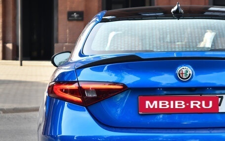Alfa Romeo Giulia II, 2018 год, 2 350 000 рублей, 13 фотография