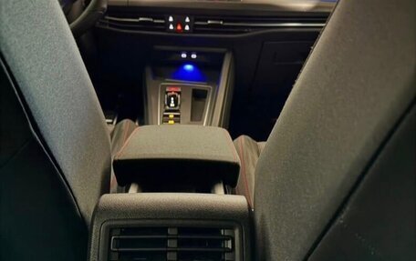 Volkswagen Golf GTI, 2022 год, 2 830 000 рублей, 18 фотография