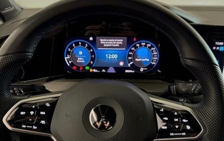 Volkswagen Golf GTI, 2022 год, 2 830 000 рублей, 13 фотография