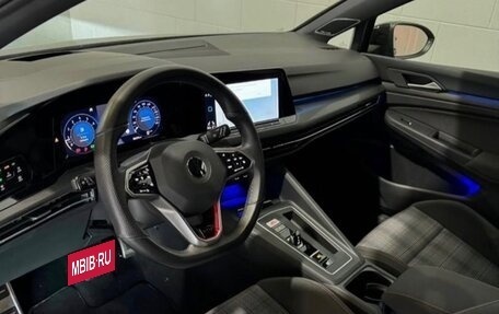 Volkswagen Golf GTI, 2022 год, 2 830 000 рублей, 12 фотография