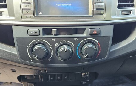Toyota Hilux VII, 2014 год, 2 700 000 рублей, 15 фотография
