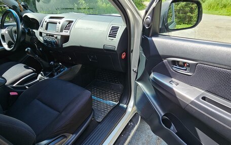 Toyota Hilux VII, 2014 год, 2 700 000 рублей, 22 фотография