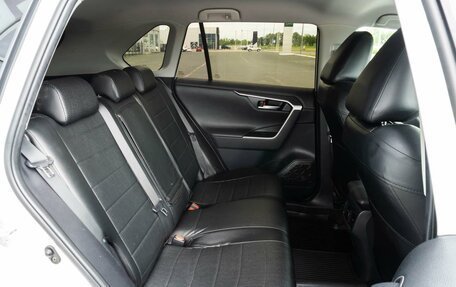 Toyota RAV4, 2019 год, 3 149 000 рублей, 7 фотография