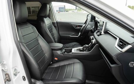Toyota RAV4, 2019 год, 3 149 000 рублей, 8 фотография