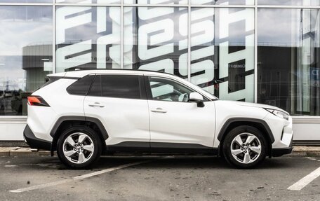 Toyota RAV4, 2019 год, 3 149 000 рублей, 5 фотография