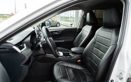 Toyota RAV4, 2019 год, 3 149 000 рублей, 10 фотография