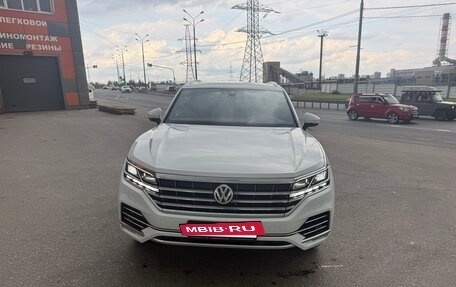Volkswagen Touareg III, 2018 год, 4 800 000 рублей, 5 фотография