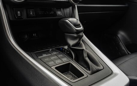 Toyota RAV4, 2019 год, 3 149 000 рублей, 22 фотография