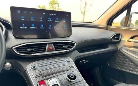 Hyundai Santa Fe IV, 2022 год, 2 090 000 рублей, 10 фотография