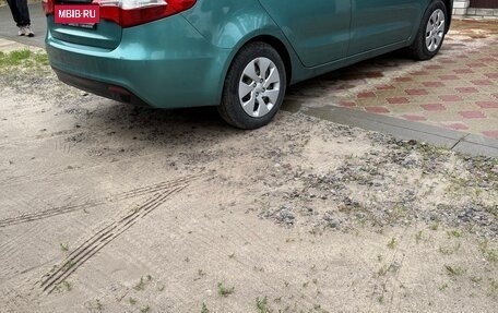 KIA Rio III рестайлинг, 2013 год, 750 000 рублей, 5 фотография