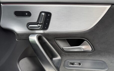 Mercedes-Benz CLA AMG, 2022 год, 5 450 000 рублей, 15 фотография
