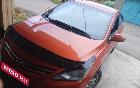 Hyundai Solaris II рестайлинг, 2015 год, 1 100 000 рублей, 1 фотография