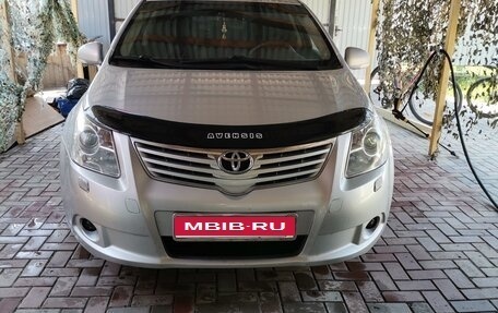 Toyota Avensis III рестайлинг, 2011 год, 1 150 000 рублей, 1 фотография
