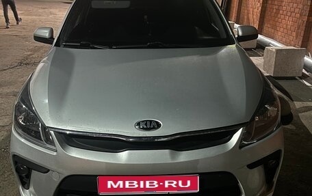 KIA Rio IV, 2018 год, 1 050 000 рублей, 1 фотография