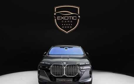BMW 7 серия, 2023 год, 11 000 000 рублей, 15 фотография