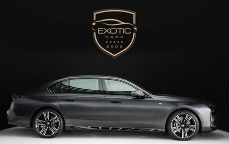 BMW 7 серия, 2023 год, 11 000 000 рублей, 16 фотография