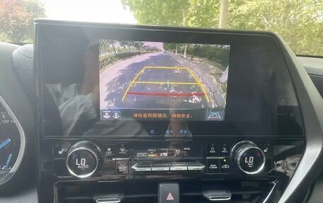 Toyota Highlander, 2022 год, 3 930 000 рублей, 17 фотография