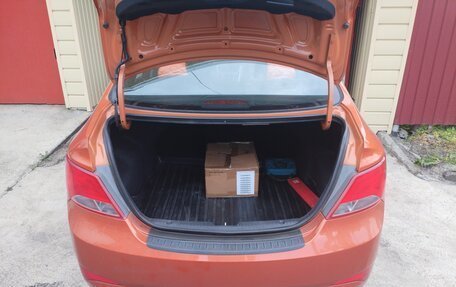 Hyundai Solaris II рестайлинг, 2015 год, 1 100 000 рублей, 6 фотография