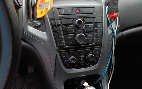 Opel Astra J, 2014 год, 950 000 рублей, 9 фотография