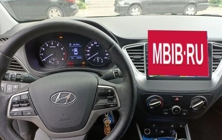 Hyundai Solaris II рестайлинг, 2018 год, 1 390 000 рублей, 5 фотография