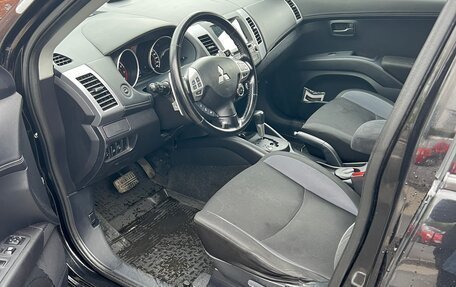 Mitsubishi Outlander III рестайлинг 3, 2010 год, 1 290 000 рублей, 7 фотография