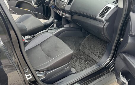Mitsubishi Outlander III рестайлинг 3, 2010 год, 1 290 000 рублей, 8 фотография