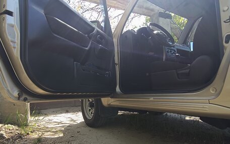 Suzuki Jimny, 2006 год, 1 050 000 рублей, 17 фотография