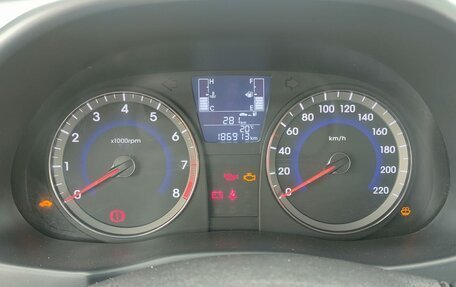 Hyundai Solaris II рестайлинг, 2014 год, 820 000 рублей, 11 фотография