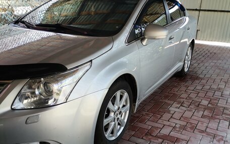 Toyota Avensis III рестайлинг, 2011 год, 1 150 000 рублей, 2 фотография