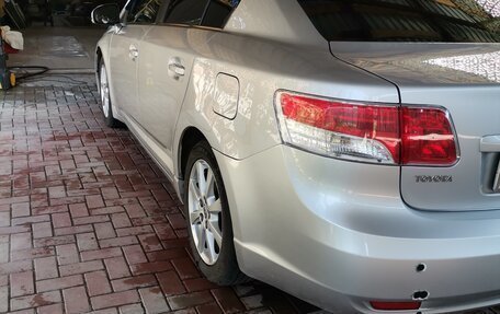 Toyota Avensis III рестайлинг, 2011 год, 1 150 000 рублей, 4 фотография