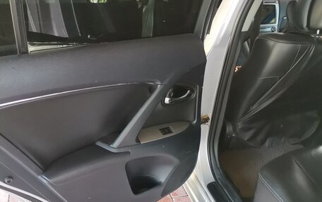 Toyota Avensis III рестайлинг, 2011 год, 1 150 000 рублей, 9 фотография