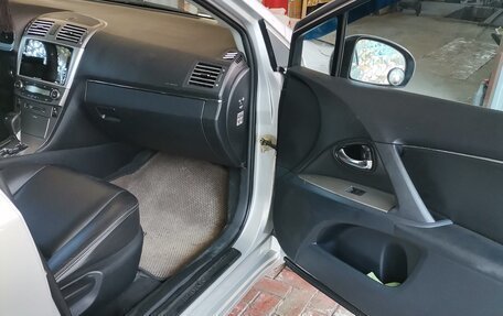 Toyota Avensis III рестайлинг, 2011 год, 1 150 000 рублей, 13 фотография