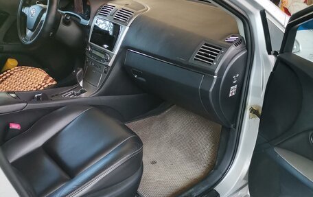 Toyota Avensis III рестайлинг, 2011 год, 1 150 000 рублей, 14 фотография